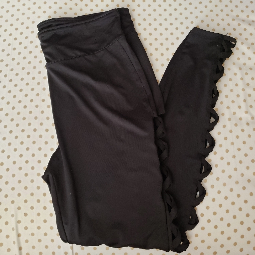 Rue 21 Criss Cross Side Leggings